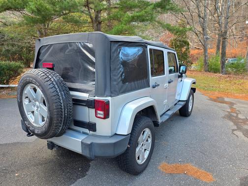 2011 Jeep Wrangler Unlimited Sahara