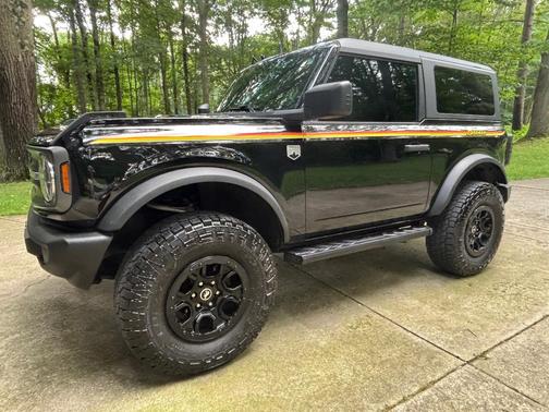 Black 2023 Ford Bronco Big Bend