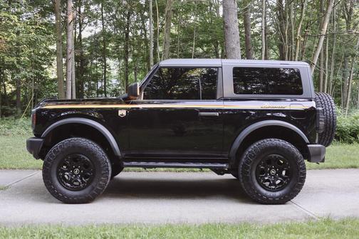 Black 2023 Ford Bronco Big Bend