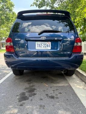 Blue 2005 Toyota Highlander Limited
