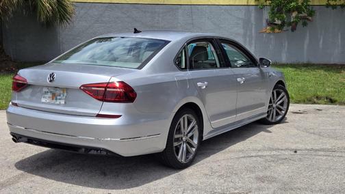 Silver 2017 Volkswagen Passat 1.8T R-Line w/Comfort