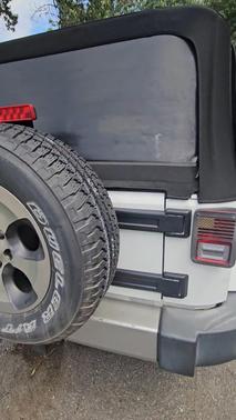 White 2017 Jeep Wrangler Sahara