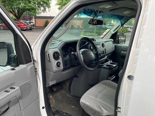 White 2012 Ford E350 Super Duty XLT