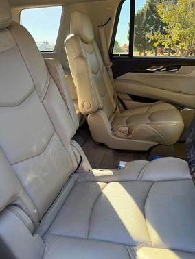 2018 Cadillac Escalade Luxury