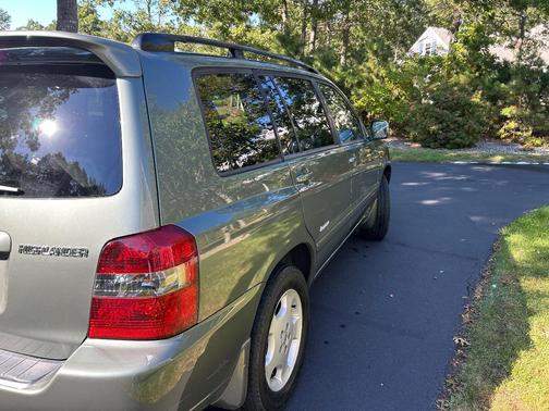 Green 2006 Toyota Highlander Limited