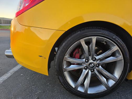 2011 Hyundai Genesis Coupe 3.8 Track