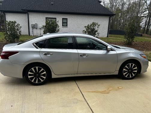 Silver 2018 Nissan Altima 2.5 SL