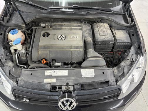 2012 Volkswagen Golf R 4-Door