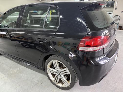 2012 Volkswagen Golf R 4-Door