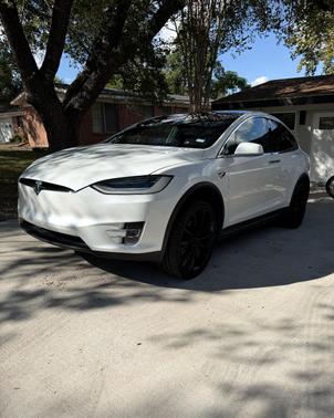 White 2020 Tesla Model X Long Range Plus