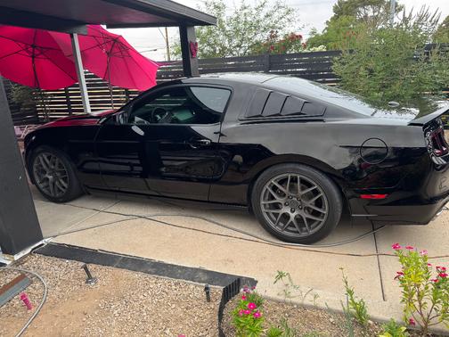 Black 2014 Ford Mustang GT Premium