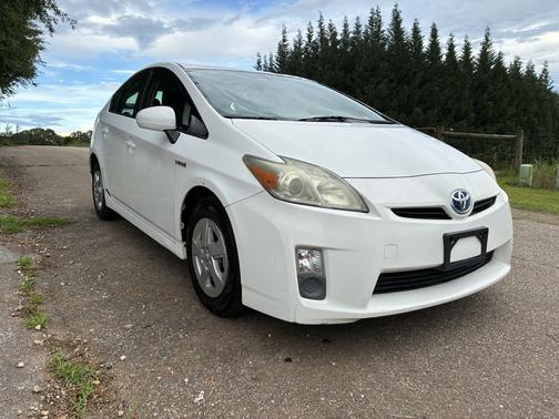 White 2011 Toyota Prius II