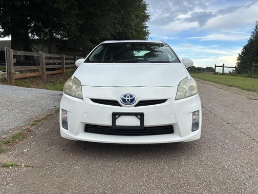 White 2011 Toyota Prius II
