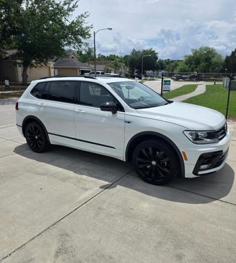 2021 Volkswagen Tiguan 2.0T SE R-Line Black
