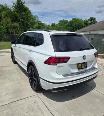 2021 Volkswagen Tiguan 2.0T SE R-Line Black