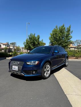 Blue 2013 Audi allroad 2.0T Premium Plus
