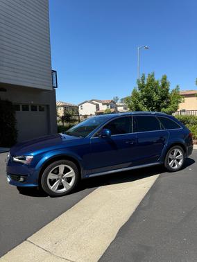 Blue 2013 Audi allroad 2.0T Premium Plus