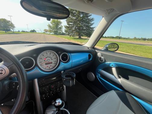 2005 MINI Cooper S Base