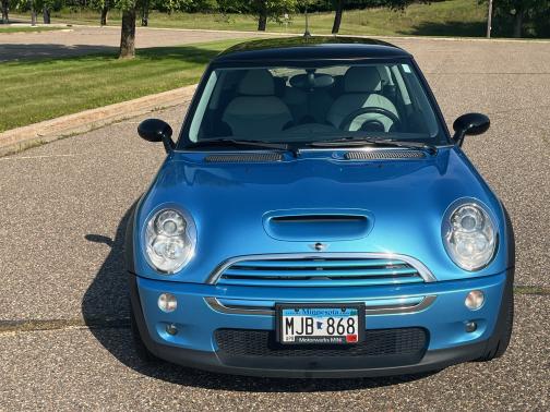 2005 MINI Cooper S Base