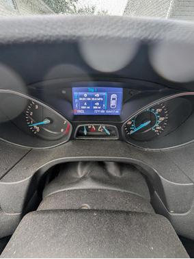 Red 2013 Ford Focus SE