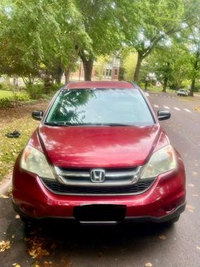 Red 2011 Honda CR-V SE