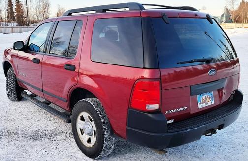 2005 Ford Explorer XLS