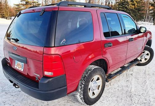 2005 Ford Explorer XLS