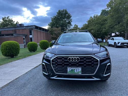 Black 2021 Audi Q5 e 55 Premium Plus
