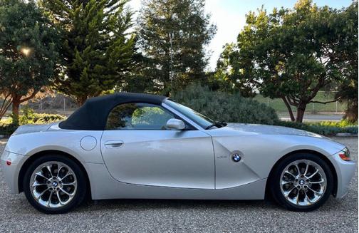 Gray 2003 BMW Z4 2.5i Roadster