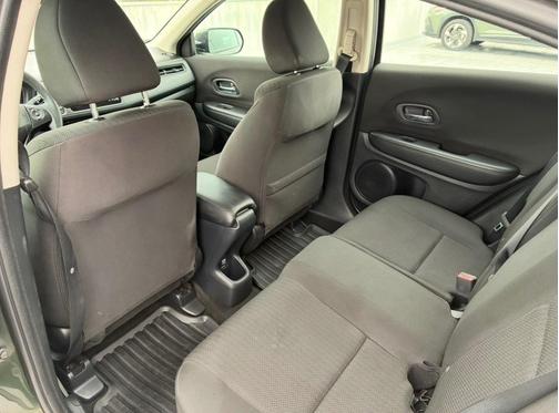 Green 2016 Honda HR-V LX