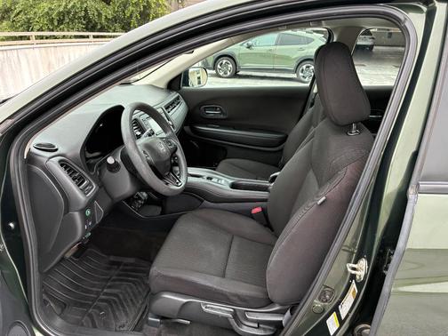 Green 2016 Honda HR-V LX