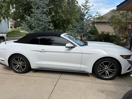 White 2017 Ford Mustang EcoBoost Premium