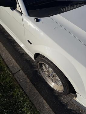 White 2002 Ford Mustang GT