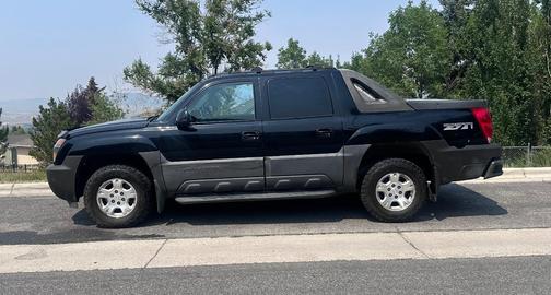 Black 2003 Chevrolet Avalanche 1500