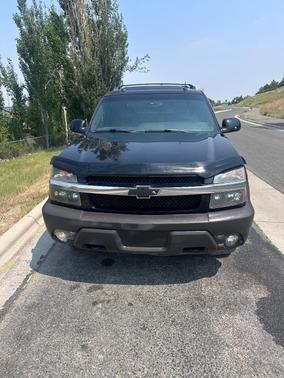 Black 2003 Chevrolet Avalanche 1500