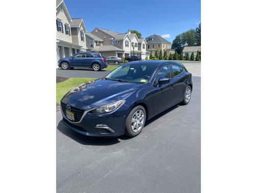 Photo 2 of 14 of 2016 Mazda Mazda3 i Sport