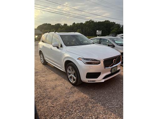 2021 Volvo XC90 T6 Momentum