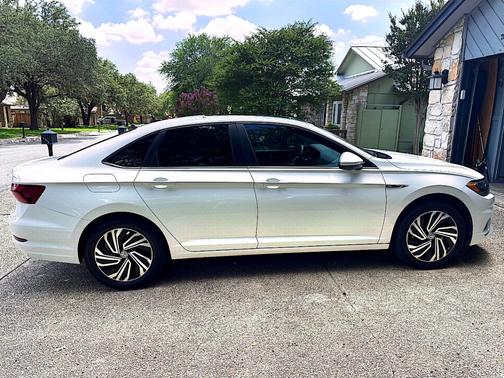 White 2021 Volkswagen Jetta 1.4T SEL