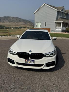 White 2018 BMW 540 i xDrive