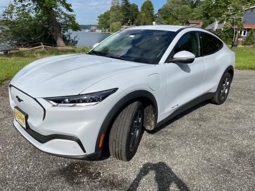 2022 Ford Mustang Mach-E Select
