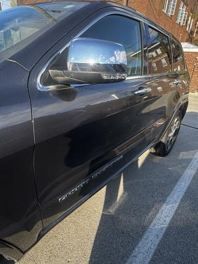 Gray 2019 Jeep Grand Cherokee Overland