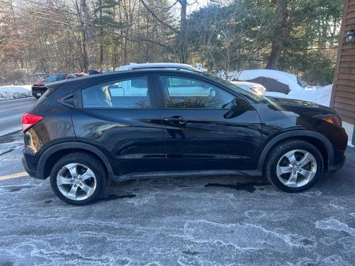 Black 2016 Honda HR-V LX