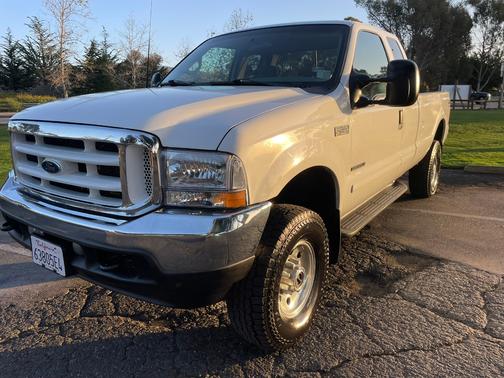2002 Ford F-250 Lariat SuperCab Super Duty
