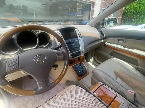 Beige 2005 Lexus RX 330 Base