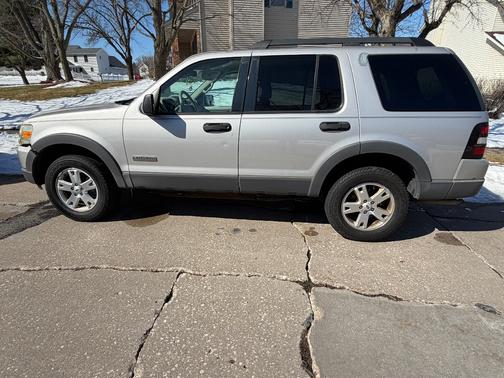 2006 Ford Explorer XLT