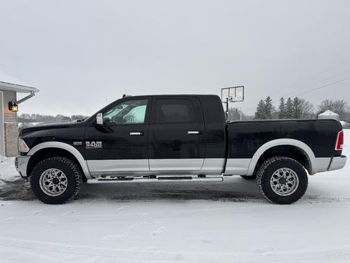 2014 RAM 3500 Laramie
