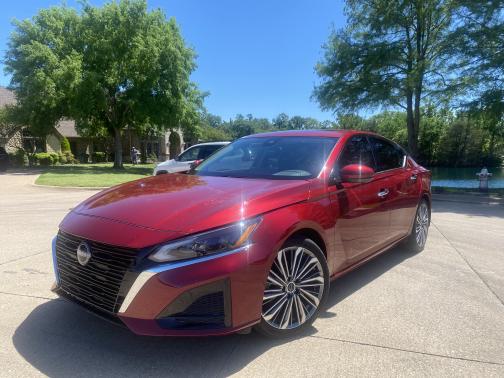 2024 Nissan Altima 2.5 SL