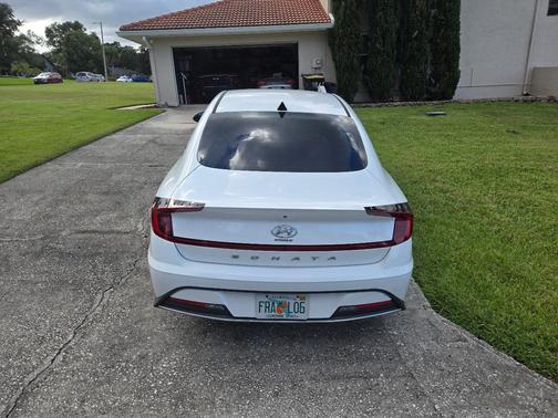 White 2022 Hyundai SONATA SE
