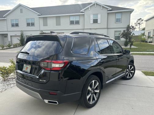2025 Honda Pilot Elite AWD