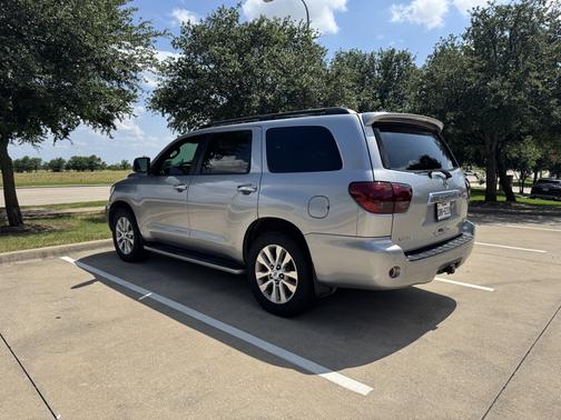 2010 Toyota Sequoia Limited